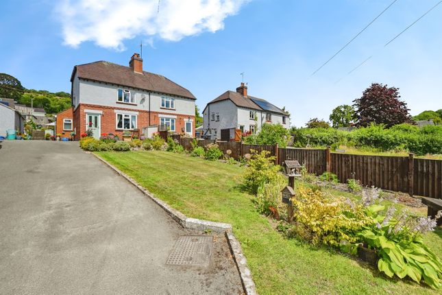 2 bedroom semi-detached house for sale
