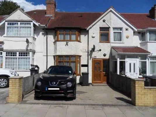 3 bed terraced house