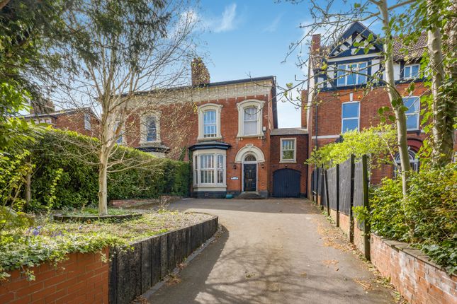 Mellish Road, Walsall, West Midlands... 5 bed semi