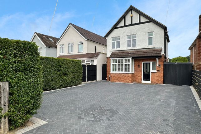 Mytchett Road, MYTCHETT GU16 3 bed detached house for sale