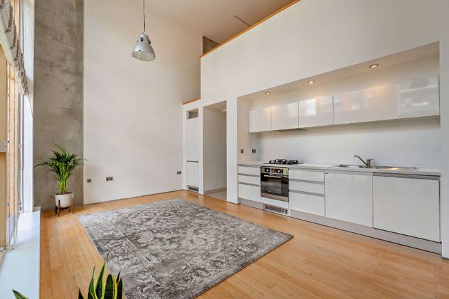 Kingsland Road, London E8 2 bed flat for sale