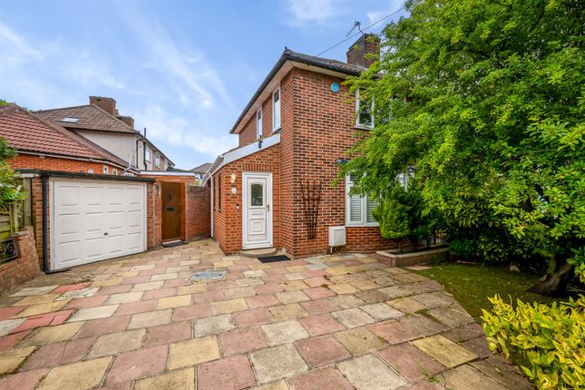 Beaconsfield Road, London SE9 2 bed end of terrace house for sale