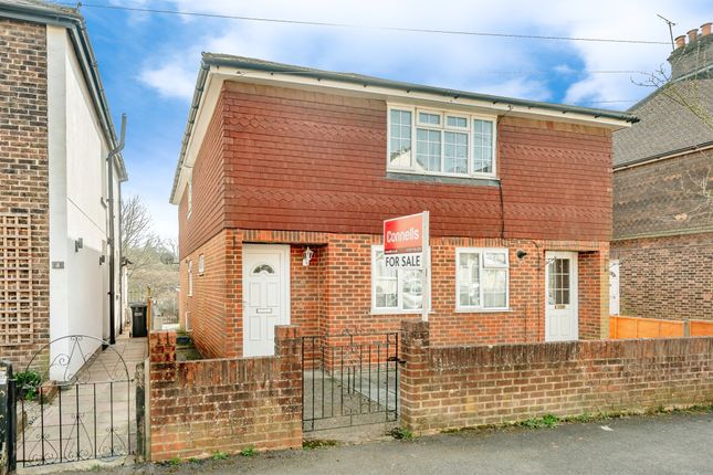 2 bedroom maisonette for sale