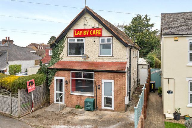 London Road, Berkshire RG40 Detached house for sale