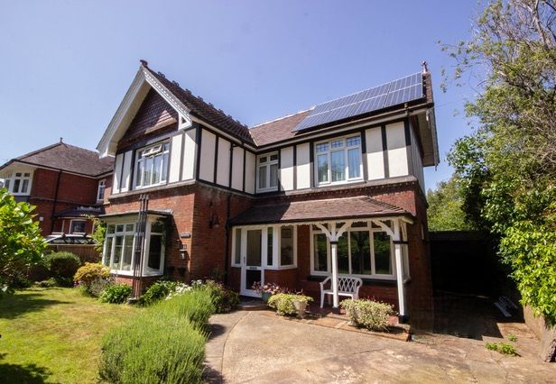 Lower Hyde Road, Shanklin, Isle of Wight 4 bed detached house for sale