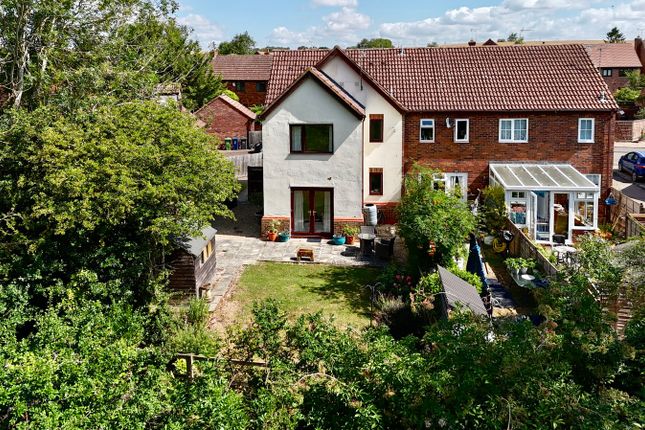 Constables Leys, Kimbolton... 2 bed terraced house for sale