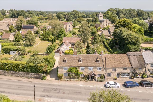 5 bedroom semi-detached house for sale