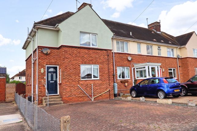 St. Nicholas Close, Witham CM8 3 bed end of terrace house for sale