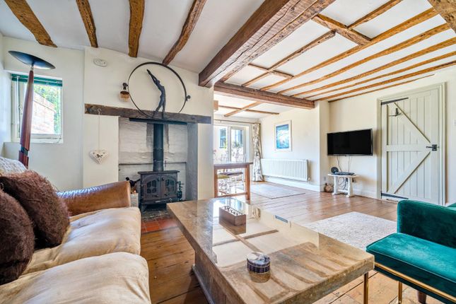 Grove Lane, Hunton, Maidstone 5 bed semi