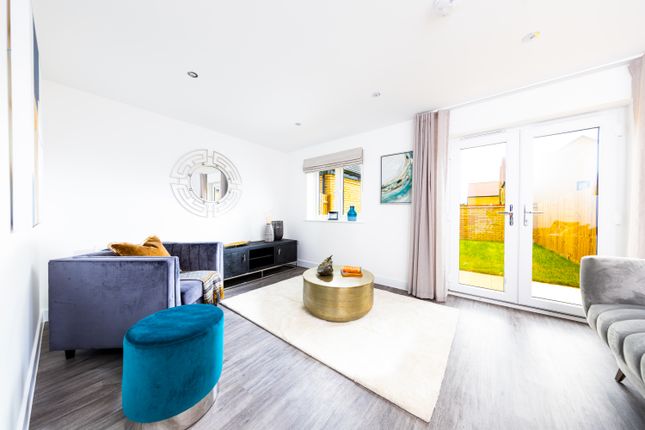 4 bed semi-detached house