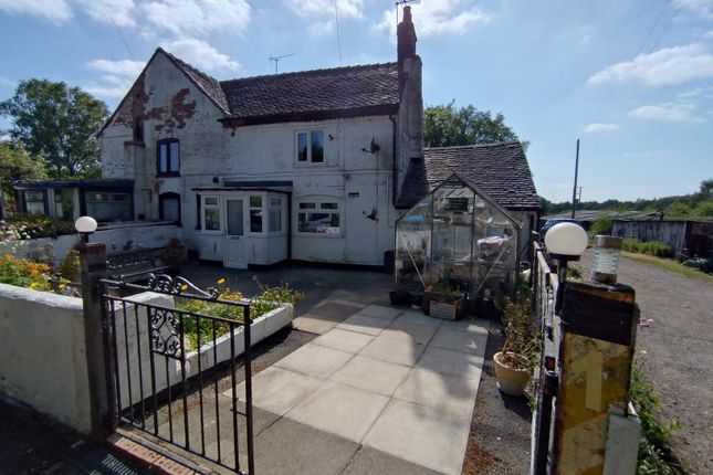 2 bedroom semi-detached house for sale