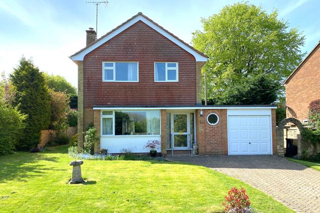 Elcot Close, Marlborough, SN8 2BB 3 bed detached house for sale