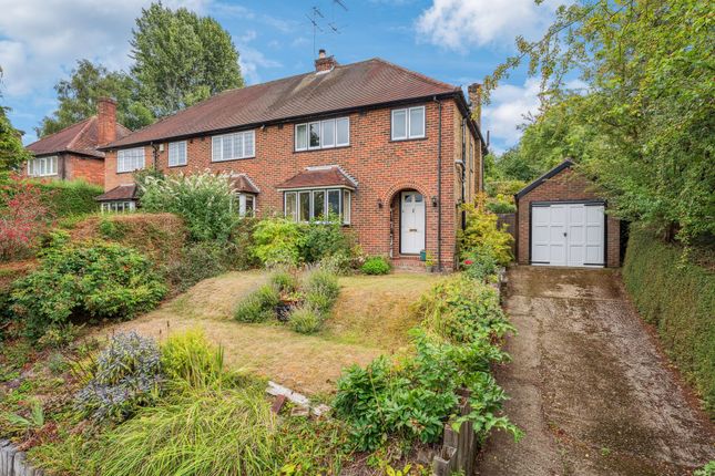 Kings Road, Chalfont St. Giles HP8 3 bed semi