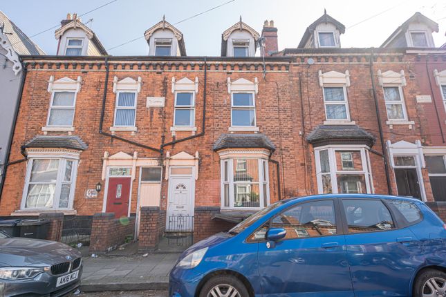 5 bed terraced house