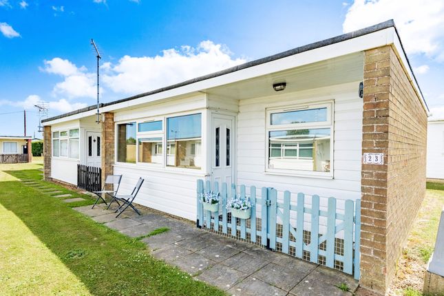 Sunbeach Holiday Park, California 2 bed park home for sale