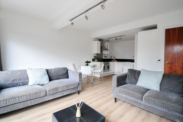 2 bed flat