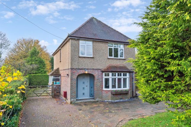 Botley Road, Chesham... 3 bed detached house for sale