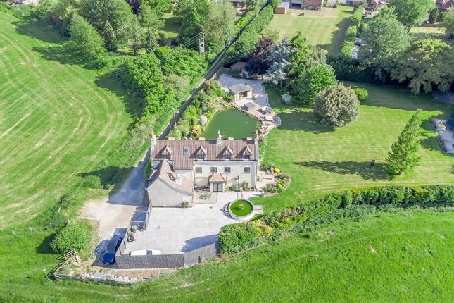6 bedroom detached house for sale