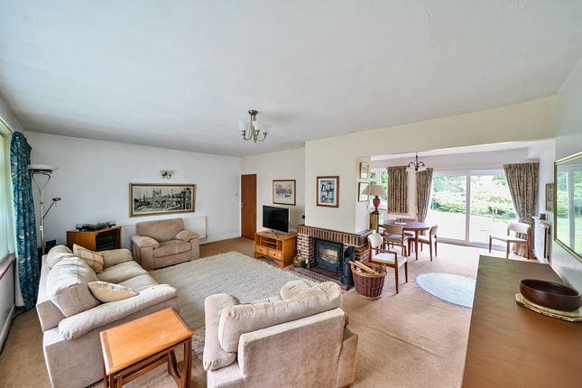4 bedroom detached bungalow for sale