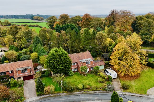4 bed detached house