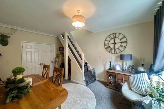 3 bed end terrace house