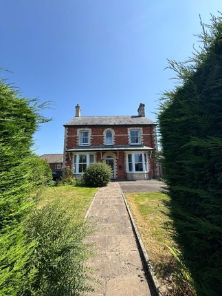 Holsworthy, Devon 2 bed apartment for sale