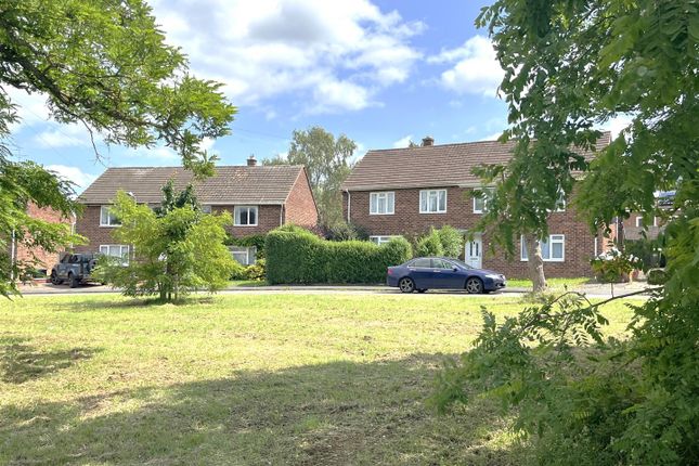 Haddon Road, Lillington, Leamington Spa 3 bed semi