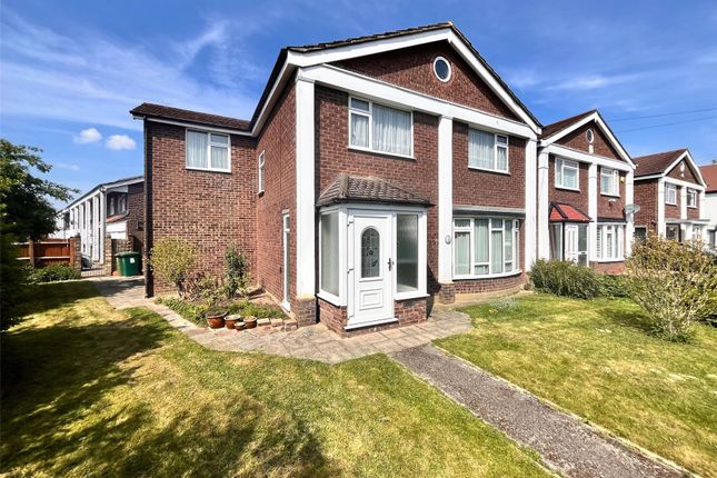 Templedene Avenue, Surrey TW18 4 bed detached house for sale