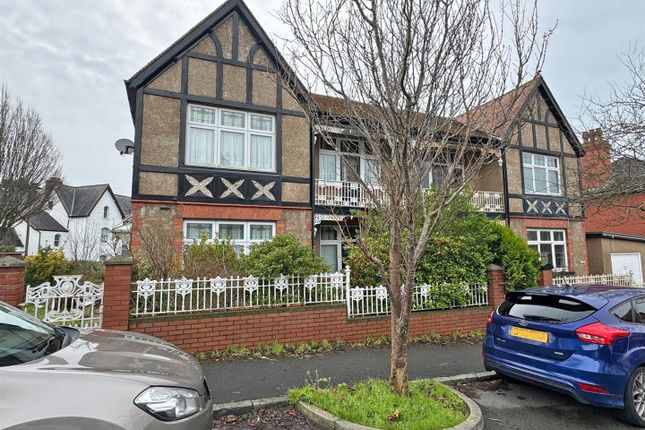 Iorwerth Avenue, Aberystwyth 5 bed semi