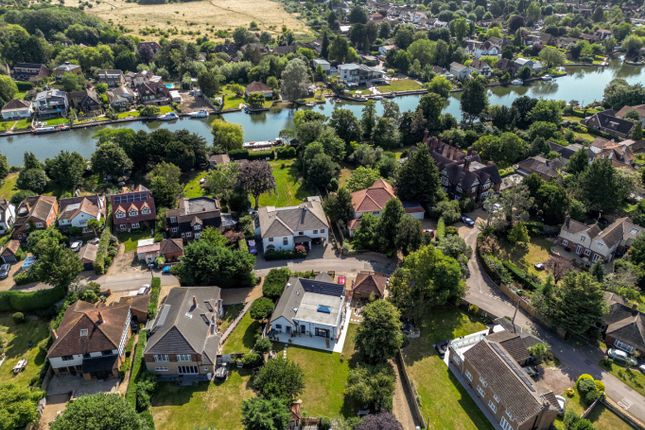 The Friary, Old Windsor, Berkshire, SL4 4 bed detached house for sale
