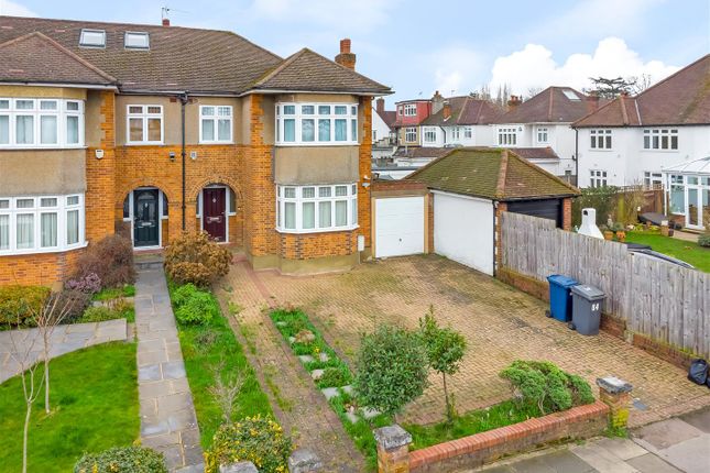 Heddon Court Avenue, Barnet EN4 3 bed semi