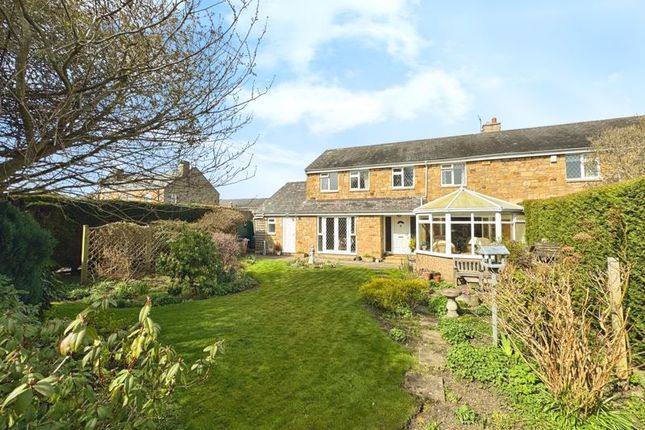 4 bedroom semi-detached house for sale