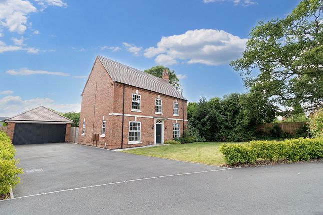 Hugglescote LE67 4 bed detached house for sale