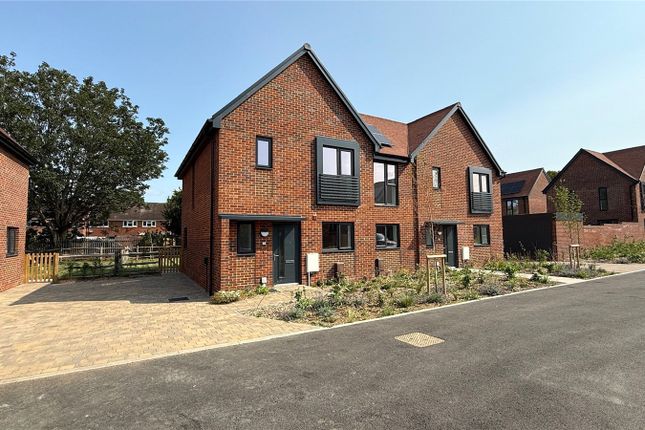 Ashling Close, West Ashling... 2 bed semi