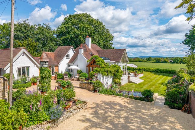 4 bedroom cottage for sale