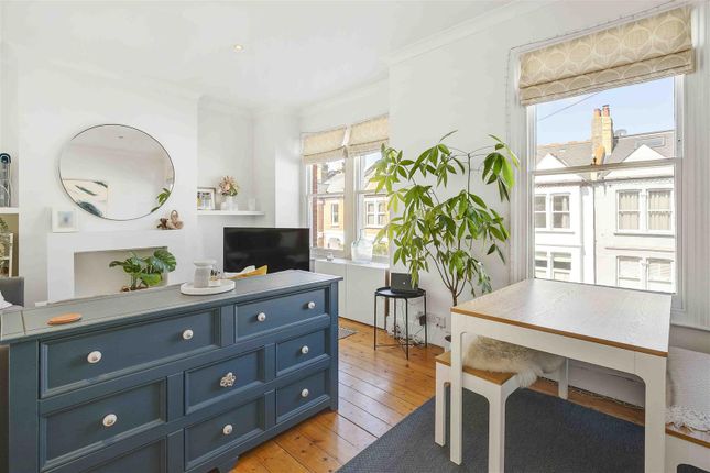 Danehurst Street, SW6 2 bed maisonette for sale