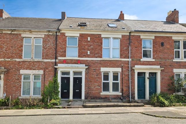 2 bedroom ground floor flat for sale