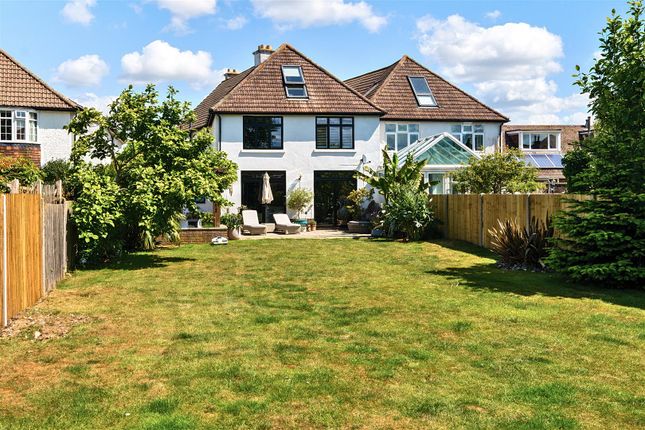 5 bedroom semi-detached house for sale