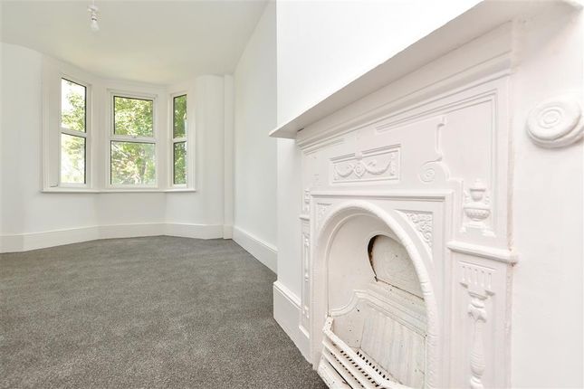 5 bed terraced house