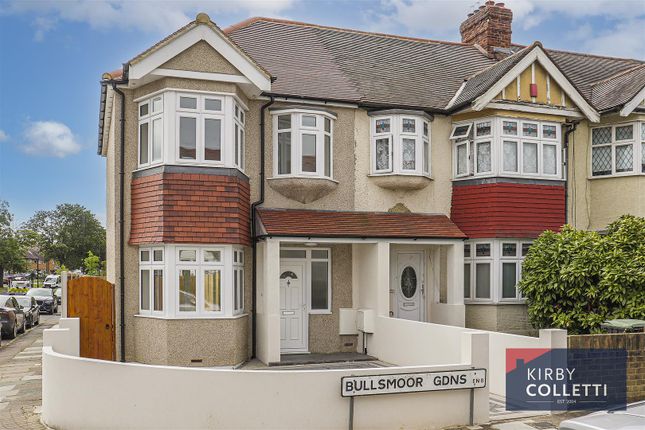 Bullsmoor Gardens, Waltham Cross 2 bed end of terrace house for sale