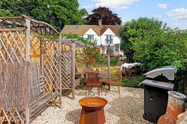 4 bed semi-detached house