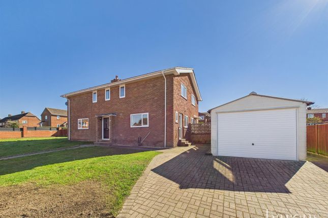 Crawts Road, Basingstoke RG25 3 bed semi
