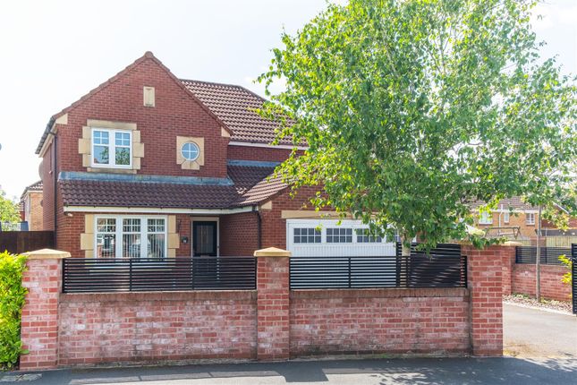 Barn Hey Drive, Farington Moss, Leyland 4 bed detached house for sale