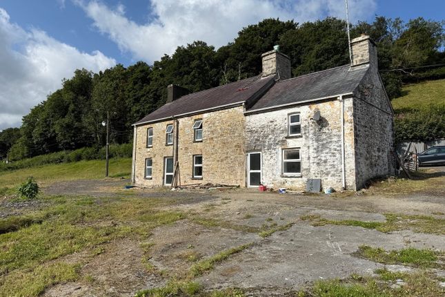 Pontsian, Llandysul, SA44 5 bed property with land for sale