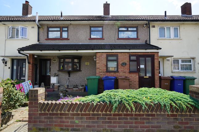 Fleethall Grove, Grays 3 bed terraced house for sale
