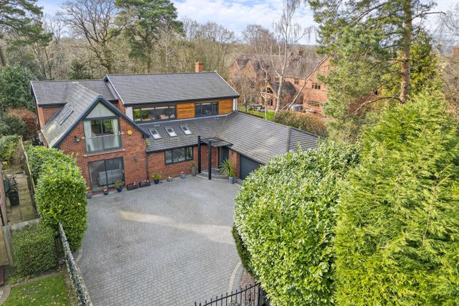 6 bedroom detached house for sale