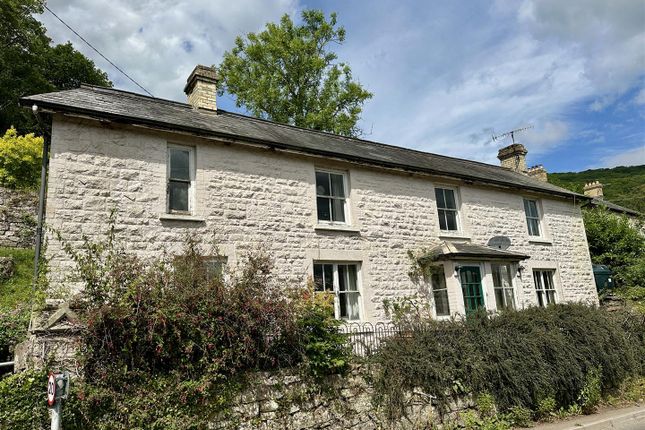 5 bedroom cottage for sale