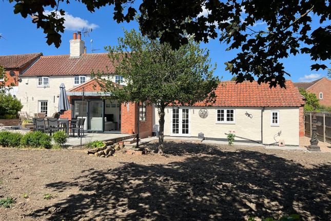 3 bed semi-detached house
