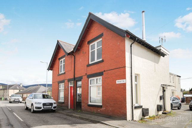4 bedroom end of terrace house for sale