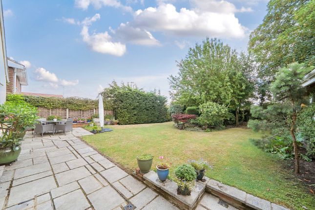 Sandy Brow, Hampshire PO7 4 bed detached house for sale